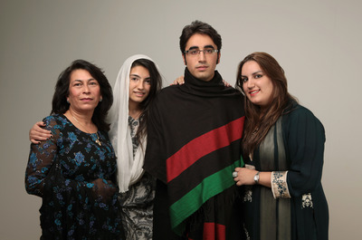 Bhutto Portraits mug #G532726