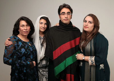 Bhutto Portraits tote bag #G532727