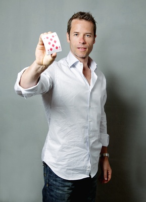 Guy Pearce puzzle G533053