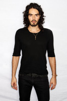 Russell Brand Tank Top #963128