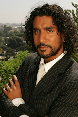 Naveen Andrews puzzle G538623