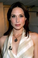 Claire Forlani Longsleeve T-shirt #81708