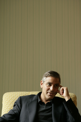 George Clooney magic mug #G540080