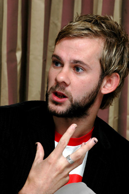 Dominic Monaghan Stickers G541899