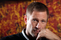 Aaron Eckhart Mouse Pad G545147