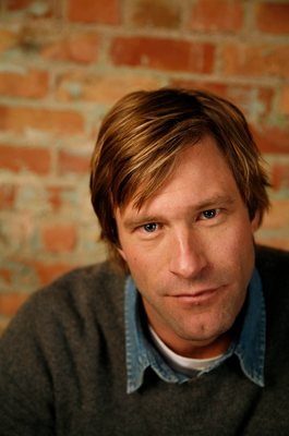 Aaron Eckhart Mouse Pad G545163