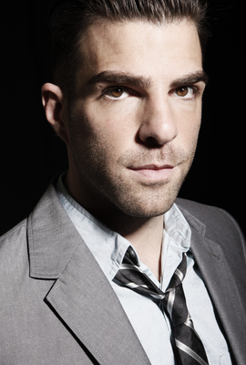 Zachary Quinto Poster G547448