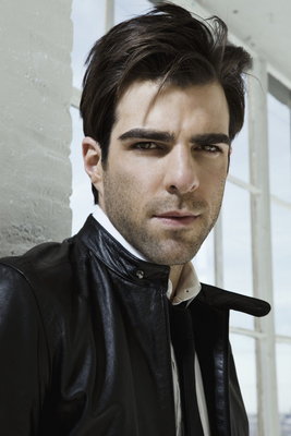 Zachary Quinto Mouse Pad G547455