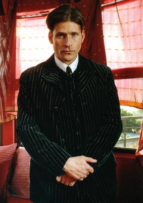 Crispin Glover puzzle G548435