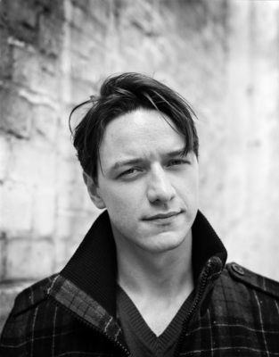 James McAvoy - Photoshoot x38 HQ Poster G551636
