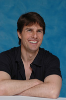 Tom Cruise Longsleeve T-shirt #986325