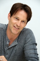 Stephen Moyer Mouse Pad G559981