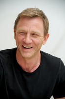 Daniel Craig hoodie #988541
