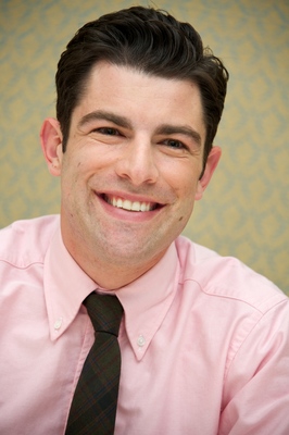 Max Greenfield Poster G562228