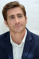 Jake Gyllenhaal sweatshirt #990842