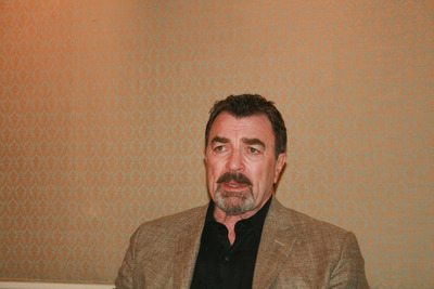 Tom Selleck puzzle G562655