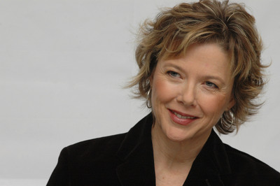 Annette Bening puzzle G565254