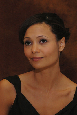 Thandie Newton Mouse Pad G567323