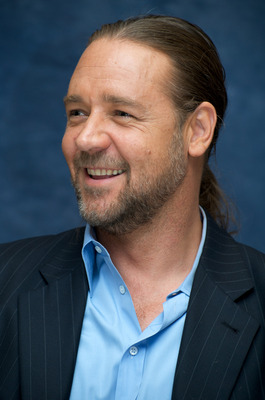 Russell Crowe puzzle G569056