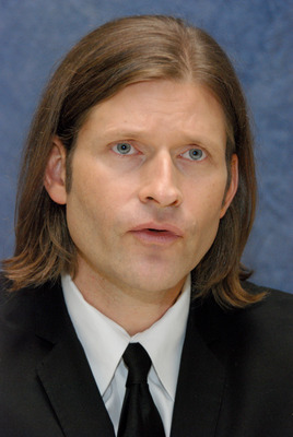 Crispin Glover puzzle G569664