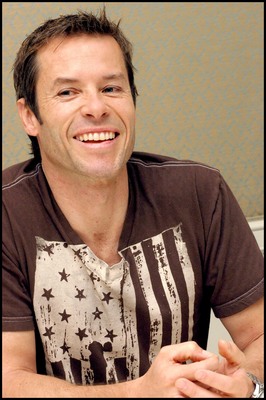 Guy Pearce Mouse Pad G571215