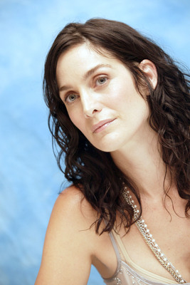 Carrie-Anne Moss Poster G574979