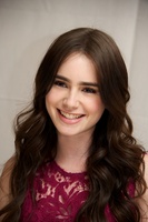 Lily Collins t-shirt #1005808