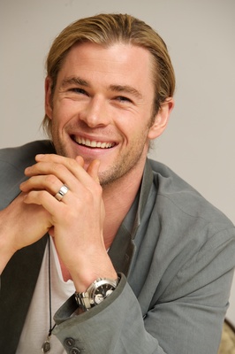 Chris Hemsworth tote bag #G578169
