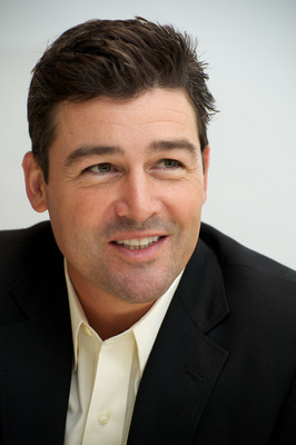 Kyle Chandler canvas poster