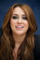 Miley Cyrus tote bag #G583382