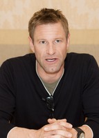 Aaron Eckhart Mouse Pad G586024