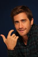Jake Gyllenhaal sweatshirt #1015688