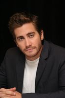 Jake Gyllenhaal sweatshirt #1015699