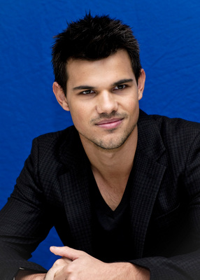 Taylor Lautner Mouse Pad G586944