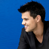 Taylor Lautner Mouse Pad G586966