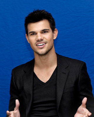 Taylor Lautner Mouse Pad G586969