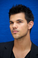 Taylor Lautner Mouse Pad G586972