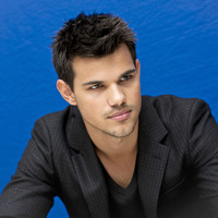 Taylor Lautner Mouse Pad G586977