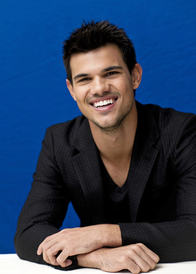 Taylor Lautner Mouse Pad G586986