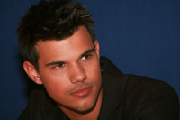 Taylor Lautner Mouse Pad G586990