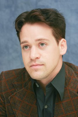 T.R. Knight puzzle G593403