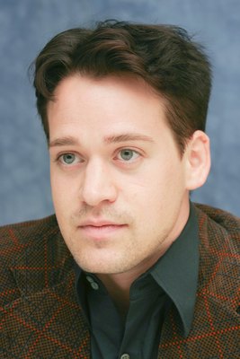 T.R. Knight Poster G593408