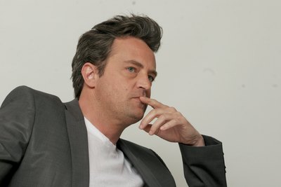 Matthew Perry Mouse Pad G601635
