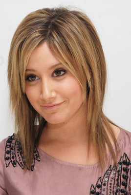 Ashley Tisdale Stickers G604675