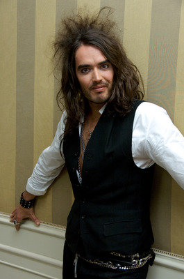 Russell Brand puzzle G607052
