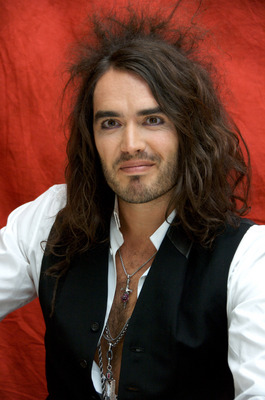 Russell Brand Poster G607055