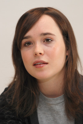 Ellen Page magic mug #G608165
