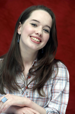 Anna Popplewell Mouse Pad G608496