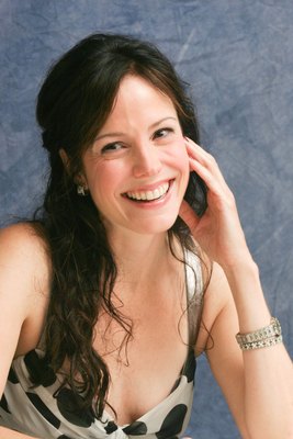 Mary Louise Parker Mouse Pad G610104