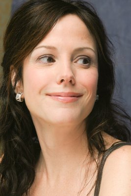 Mary Louise Parker Stickers G610116